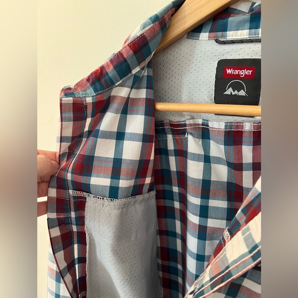 2/$25 | Wrangler | Plaid Outdoorsman Style Long Sleeve Shirt - Size XL - Picture 11 of 11